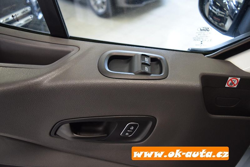 Ford Transit 2.0 TDCI SKLÁPĚČ 2021  - fotka 29 z 45