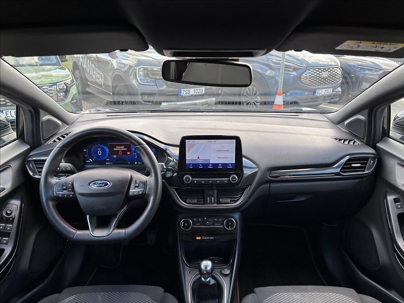 Ford Puma 1,0 EcoBoost Mhev 92kW ST-Line - fotka 12 z 32