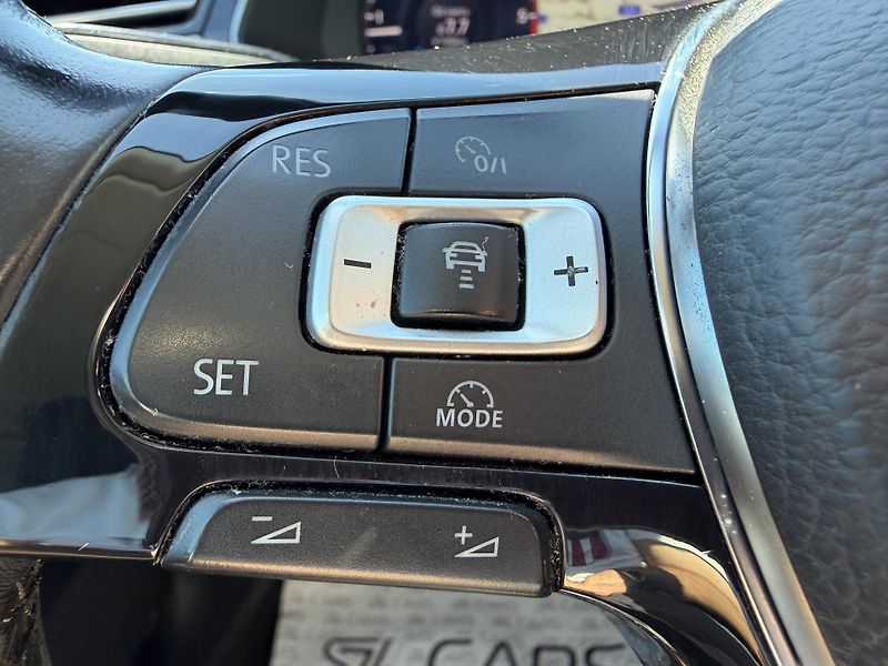 Volkswagen Passat 2.0 TDI VIRUTAL MASÁŽ SERVISKA - fotka 18 z 46