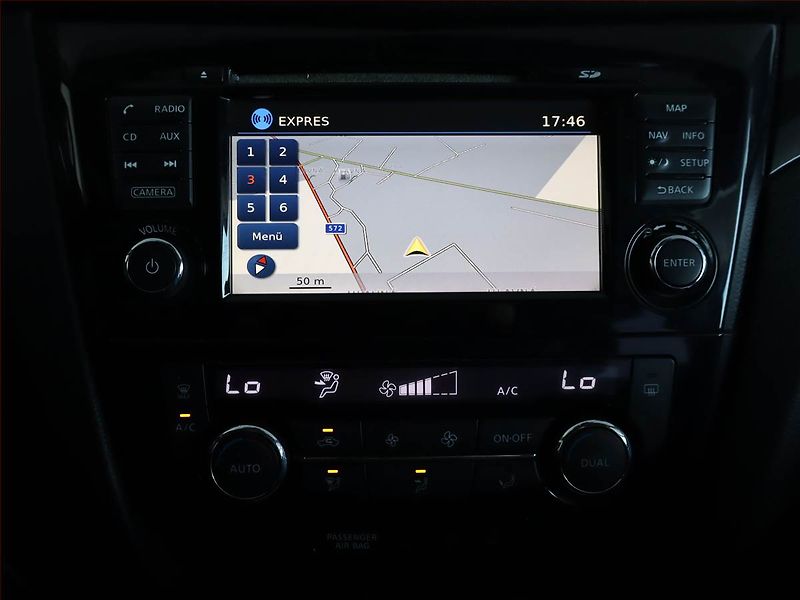 Nissan Qashqai (2015) 1.5 dCi, Navi, Tempomat - fotka 13 z 18