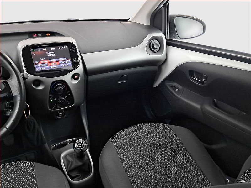 Toyota Aygo (2017) 1.0 VVT-i, Tempomat - fotka 8 z 14