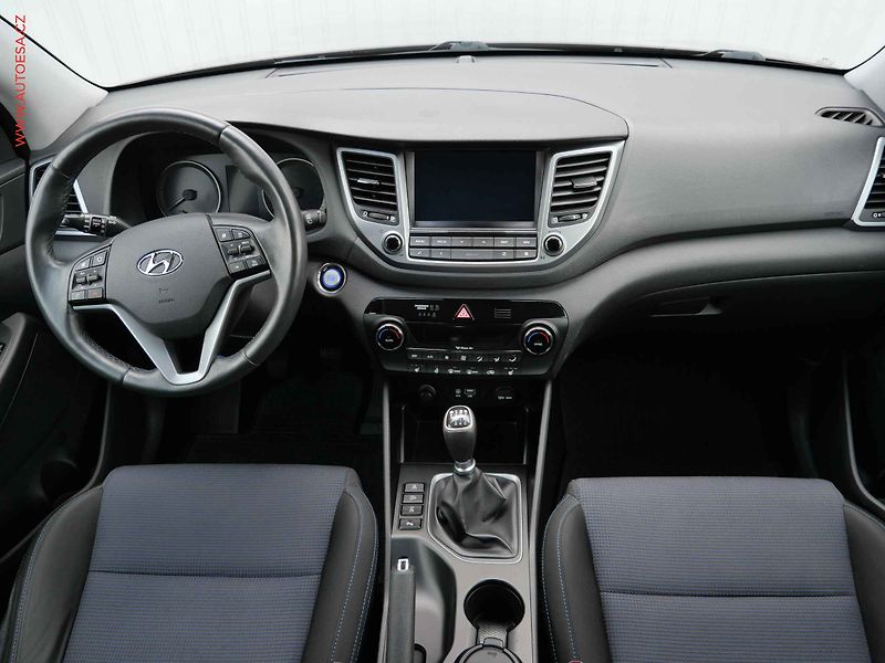 Hyundai Tucson (2017) 2.0 CRDi 4x4, 1.maj,ČR, Style - fotka 8 z 26