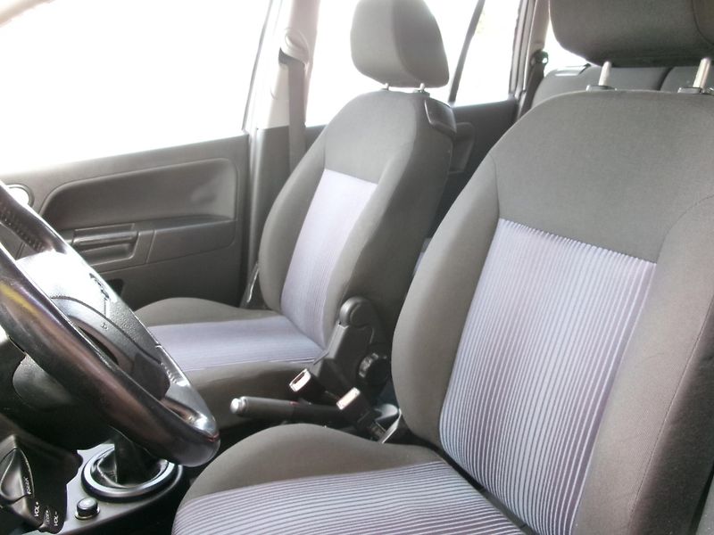 Ford Fusion (2006) 1,4 16V AUTOKLIMA rozvody - fotka 12 z 25