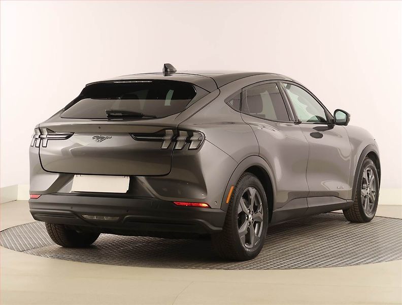 Ford Mustang Mach-E (2021) Standard Range RWD, SoH 95% - fotka 5 z 34