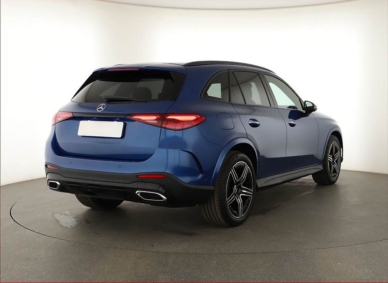Mercedes-Benz GLC (2025) 220 d 4MATIC, AMG Line - fotka 5 z 29
