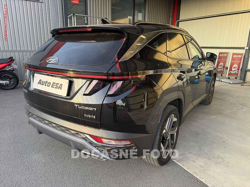 Hyundai Tucson (2021) 1.6TGDi HEV 4x4, 1.maj,ČR - fotka 2 z 3
