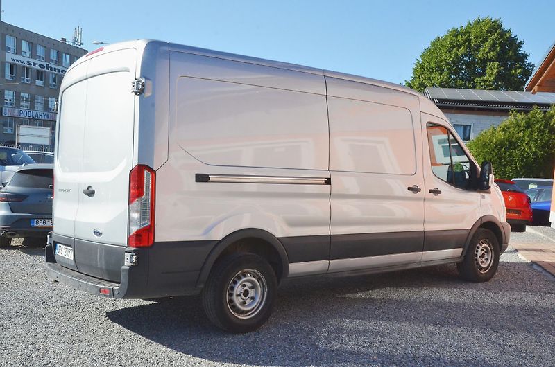 Ford Transit (2018) L3H2 2.0 TDCi / KLIMA / NAVI - fotka 6 z 34