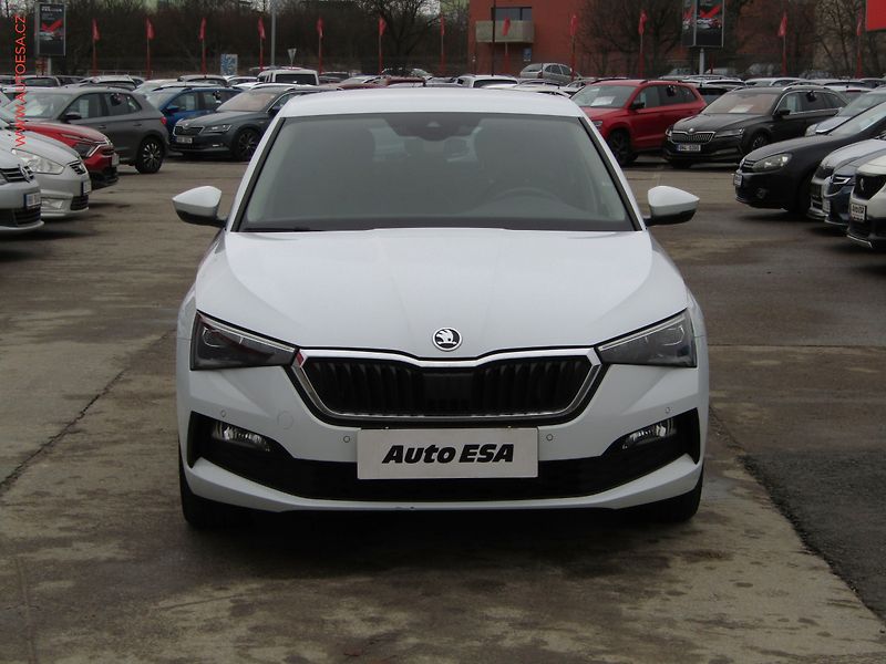 Škoda Scala (2022) 1.5 TSi, 1.maj,ČR, Style, DSG - fotka 2 z 22