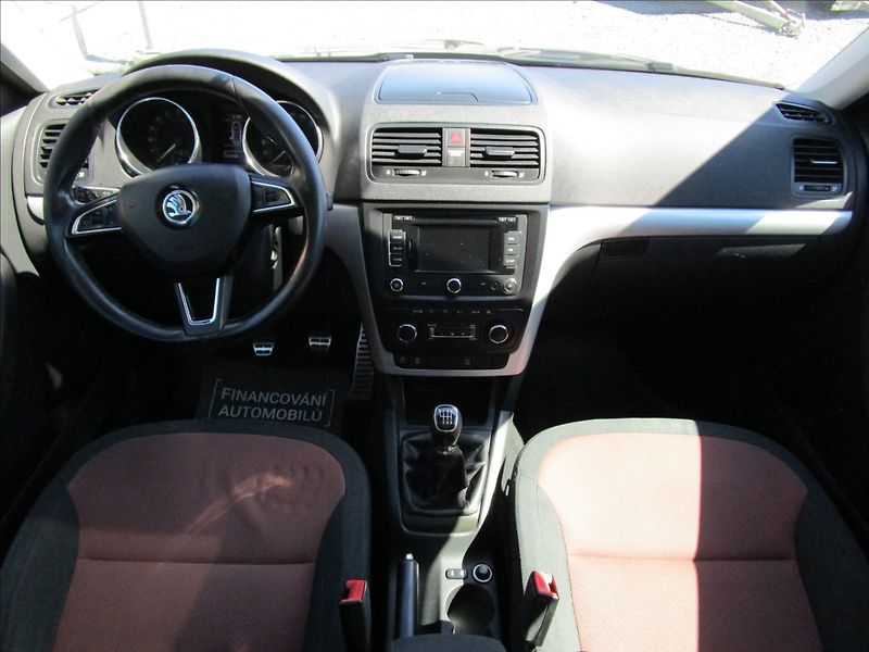 Škoda Yeti 2.0TDi Ambition, Panorama, aut - fotka 13 z 69