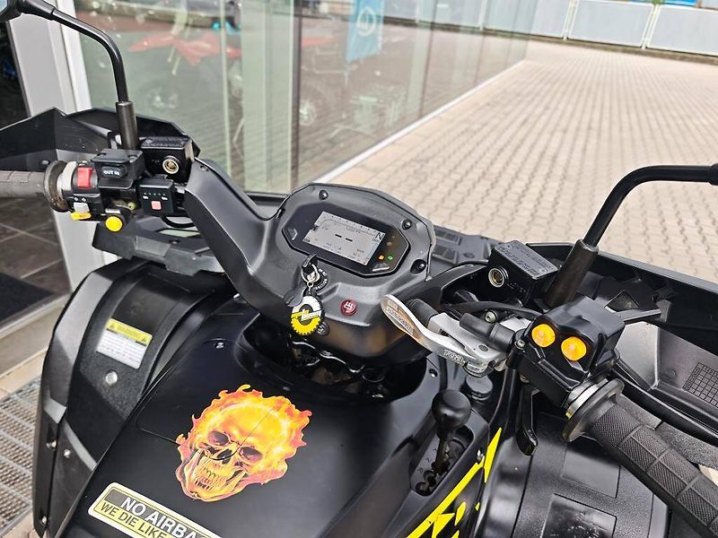 TGB Blade 1000i LTX EPS 4x4 (2023) Blade 1000LTX MAX EPS 4x4 E5 - - fotka 12 z 15