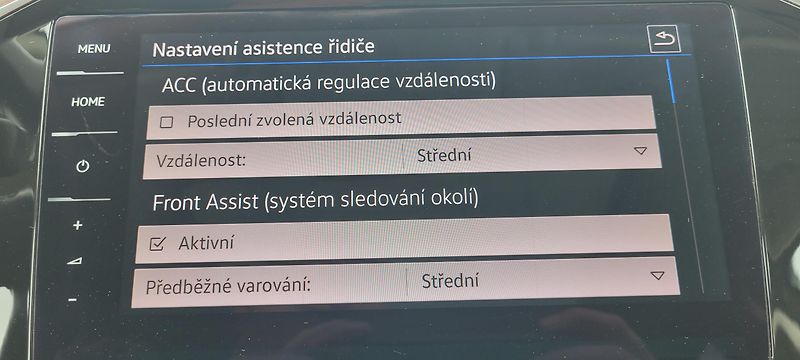 Volkswagen Passat (2017) Variant 2,0TDi 176kW DSG 4×4 - fotka 28 z 60