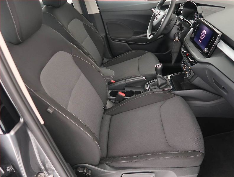 Škoda Fabia (2023) Ambition 1.0 TSI, Serv.kniha - fotka 9 z 14