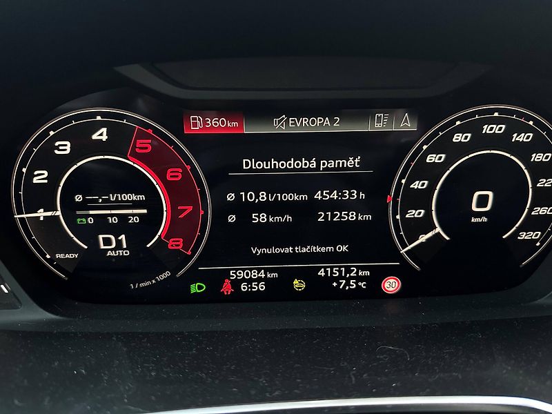 Audi Q3 RS Quattro STT 2,5TFSI - fotka 13 z 27