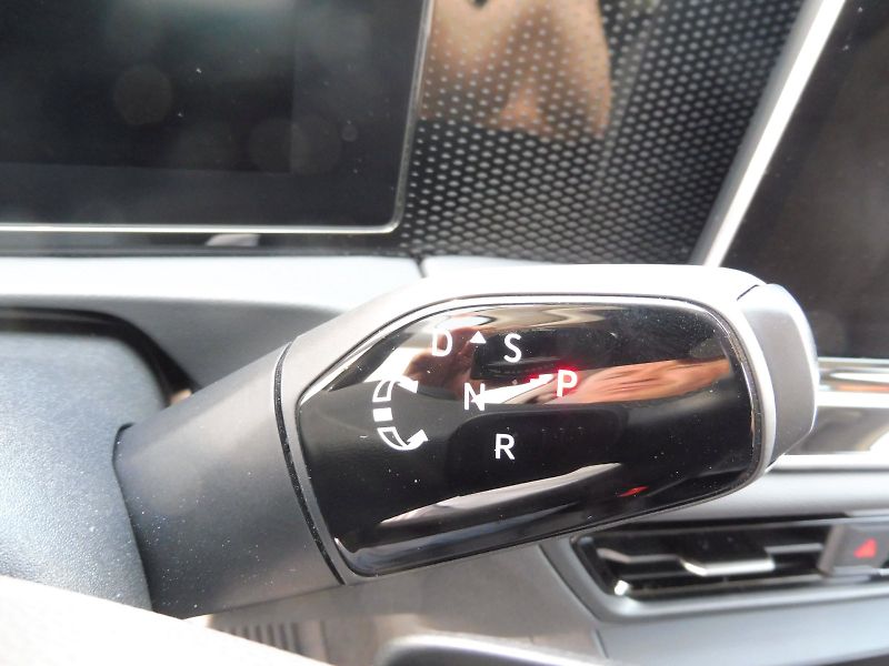 Volkswagen Tiguan (2025) People 1,5 eTSI 96kW mHEV DSG - fotka 18 z 29
