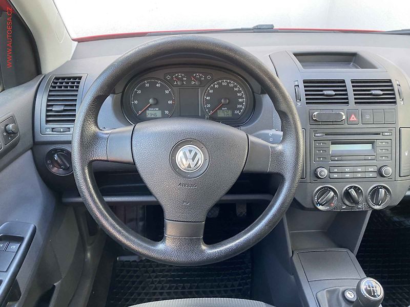 Volkswagen Polo (2008) 1.2 HTP, 2.maj,ČR, AC, tempo - fotka 11 z 17
