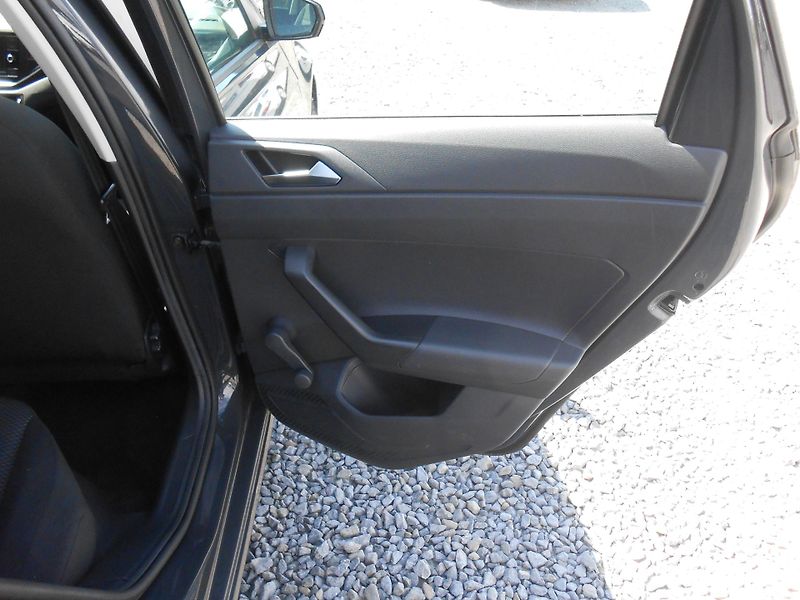 Volkswagen Polo 1.0MPi,48KW,60TKm! - fotka 15 z 35