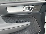 Volvo XC40 B3 PLUS BLACK EDITION ACC,360 - náhled 9