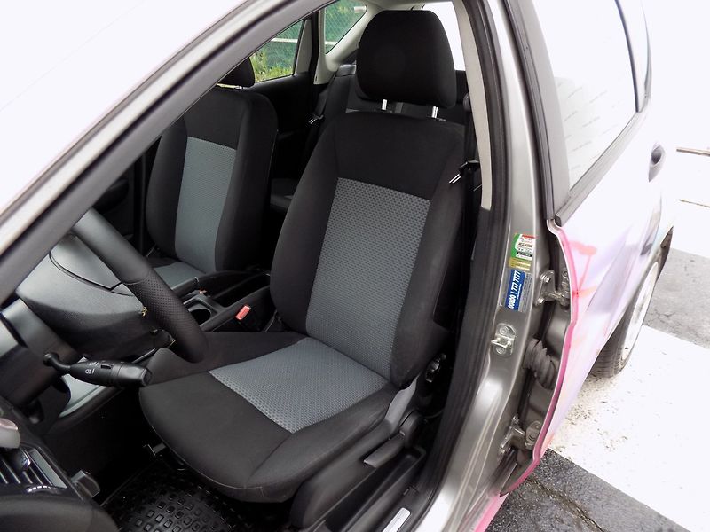 Mercedes-Benz Třídy A (2006) 160CDI/ČR/Klima/Rataj-edice/ - fotka 13 z 29
