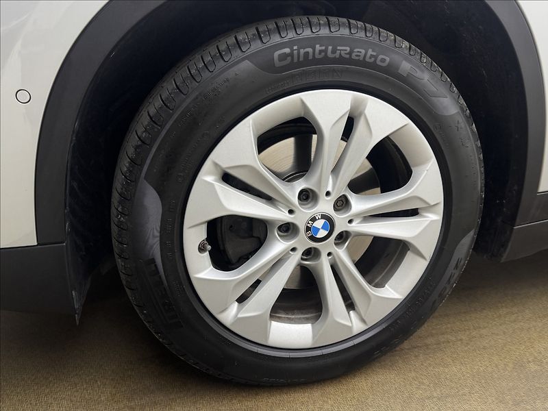 BMW X1 2,0 18d AUTOMAT SERVIS ČR - fotka 40 z 44