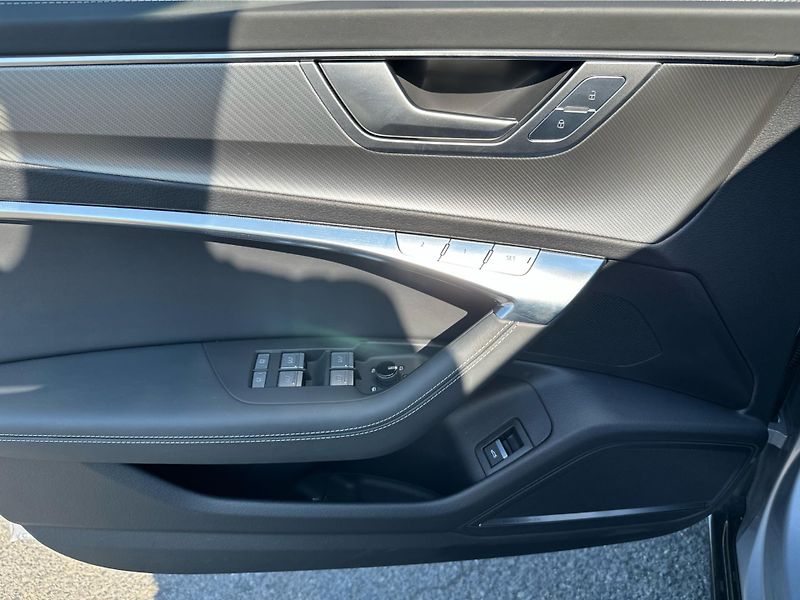Audi A6 Allroad 3,0 TDi 253 kW - fotka 20 z 24