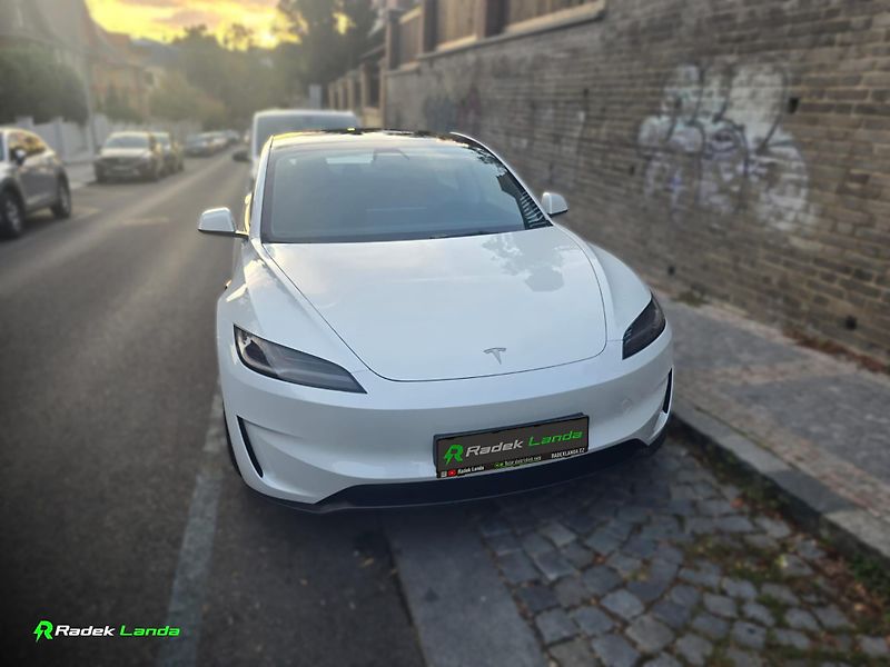 Tesla Model 3 (2024) Highland | HW4 | AMD Ryzen - fotka 4 z 12