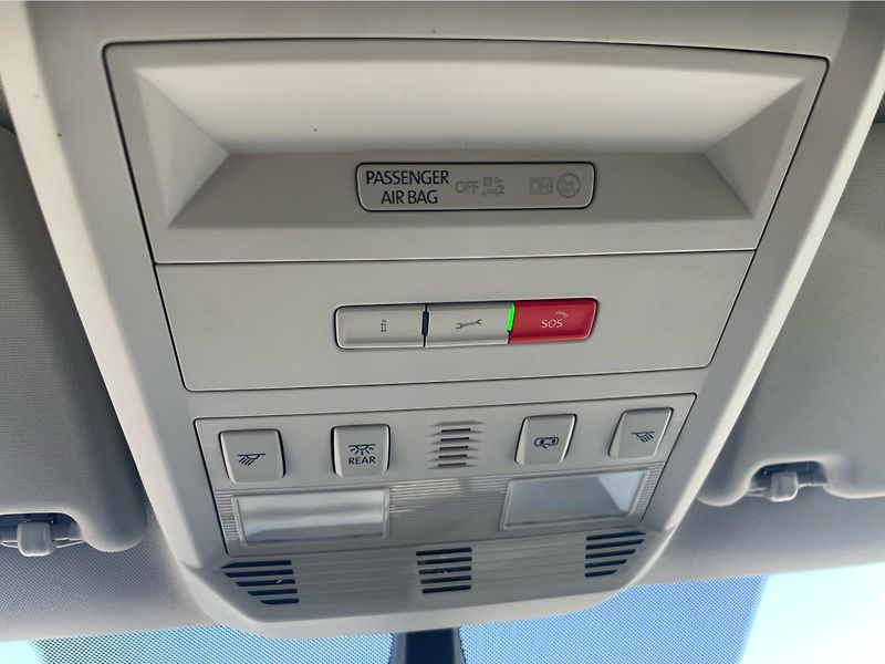 Volkswagen Multivan 2.0 TDi DSG 7st. 4motion Highl - fotka 24 z 28