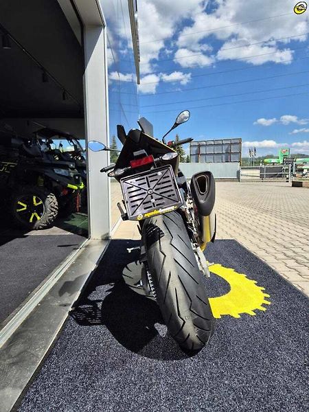 Aprilia Tuono V4 1100 RR (2026) Tuono V4 1100 - AKČNÍ CENA - fotka 5 z 20