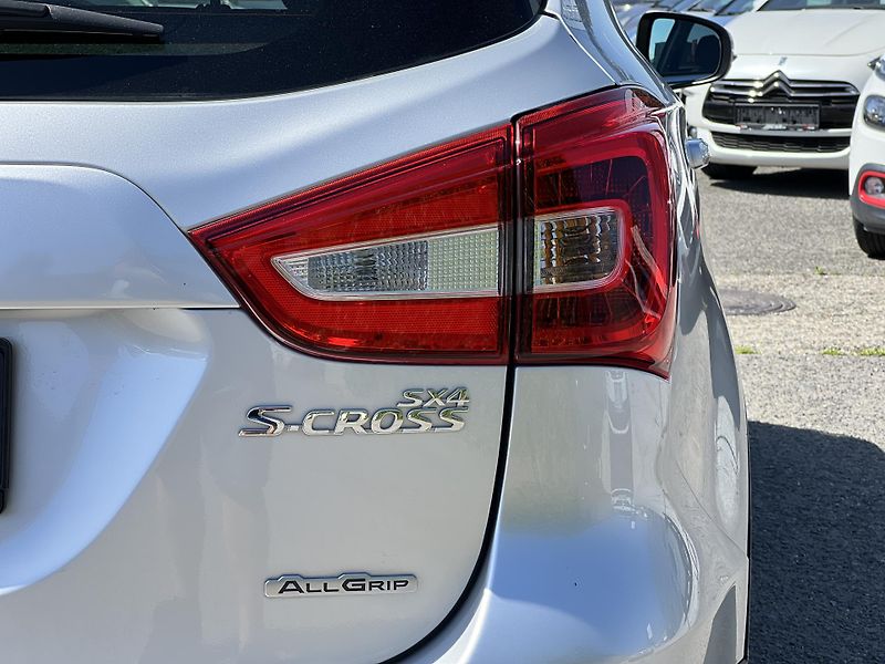Suzuki SX4 S-Cross 1.4BJet 4x4 KLIMA KAMERA  - fotka 41 z 41