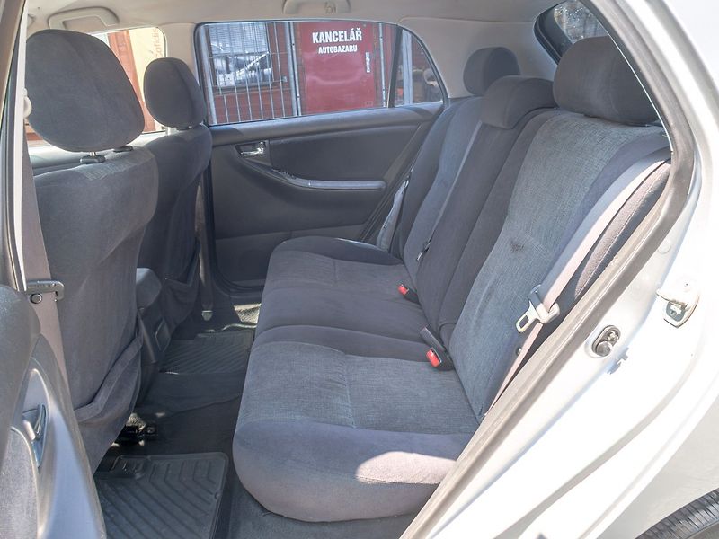 Toyota Corolla (2003) 2.0D 81KW – PO SERVISU - fotka 28 z 37