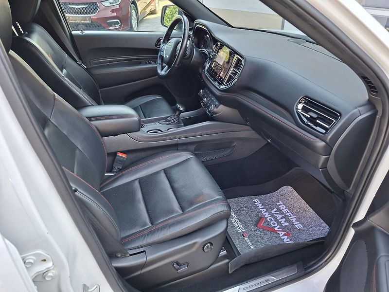 Dodge Durango (2023) 5,7L V8 4x4, Max výbava, tažné - fotka 11 z 35
