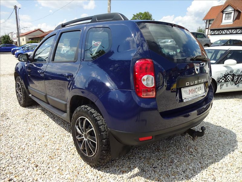 Dacia Duster 1,5 DCi 81kW 4x4 - fotka 4 z 42