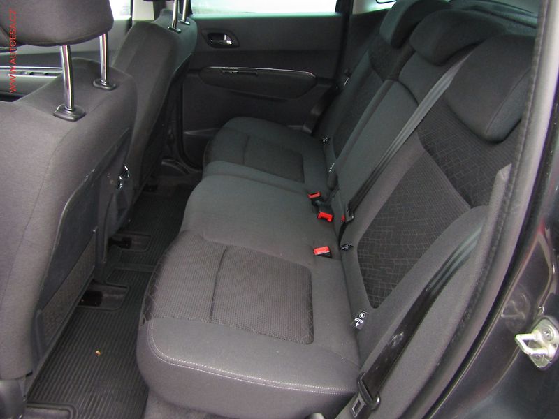 Peugeot 3008 (2016) 1.6 HDi, AT, TZ, park.asist - fotka 10 z 16