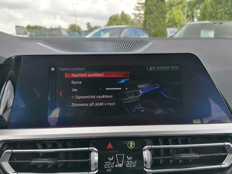 BMW Řada 3 (2020) 2.0 318D  A/T,Kůže,Ambient. - fotka 21 z 31