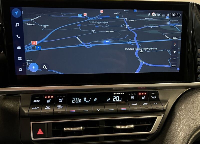Toyota Camry 2.5 Hybrid AT EXECUTIVE - fotka 6 z 18