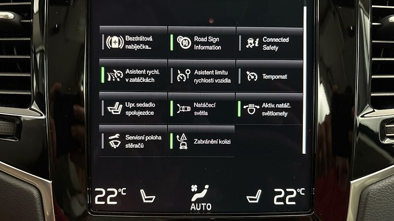 Volvo XC90 2.0 B5 AUT AWD Inscription - fotka 29 z 31