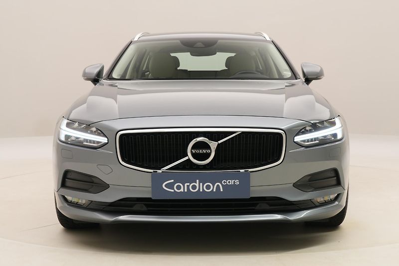 Volvo V90 D4 MOMENTUM AUT - fotka 14 z 48