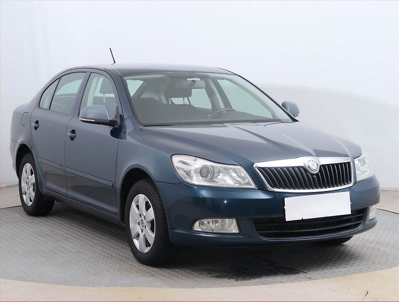 Škoda Octavia (2012) 2.0 TDI, Tempomat - fotografie inzerátu