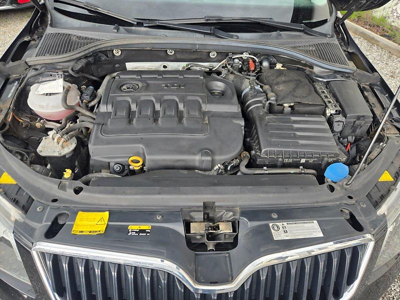 Škoda Octavia (2016) 2.0 TDI JOY Navi,TOP - fotka 19 z 19