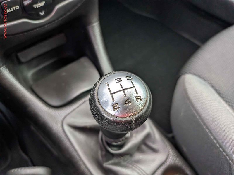 Peugeot 206 (2006) 1.4i, AC - fotka 14 z 19