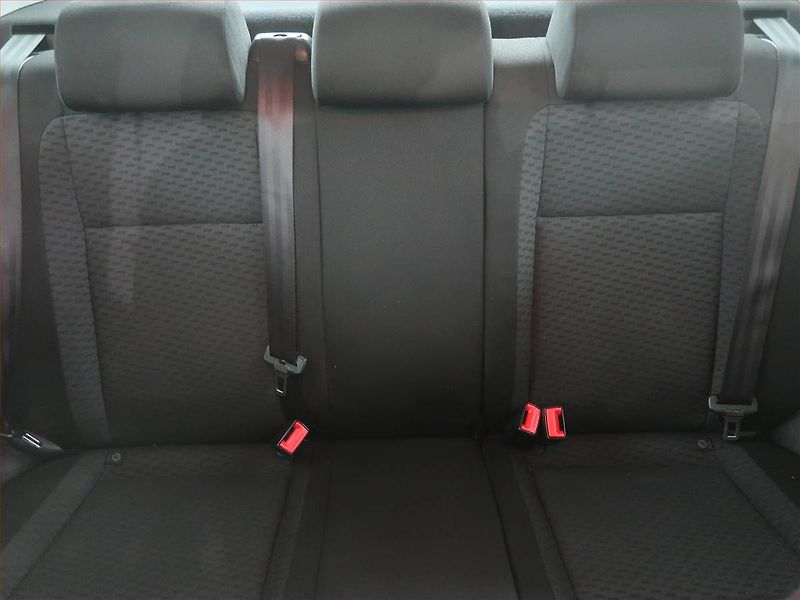 Škoda Fabia (2013) 1.2 TSI, po STK, slušný stav - fotka 10 z 16