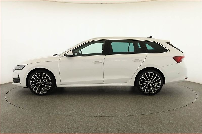 Škoda Octavia (2025) 2.0 TDI - fotka 3 z 20