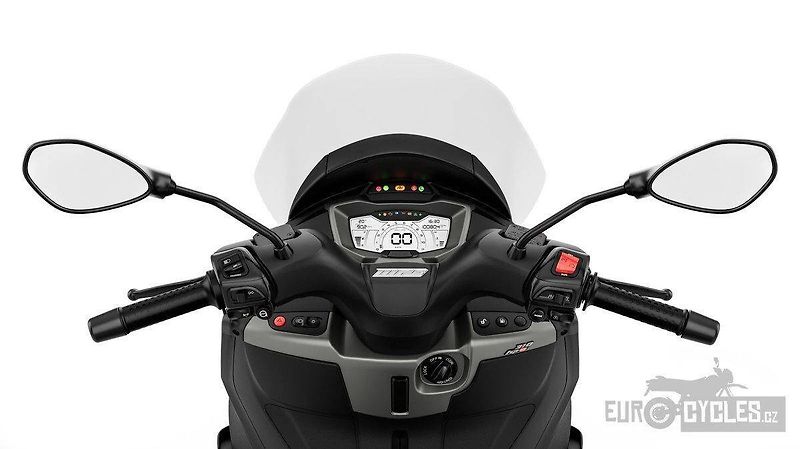 Piaggio (2026) MP3 310 E5+ AKCE - fotka 9 z 15