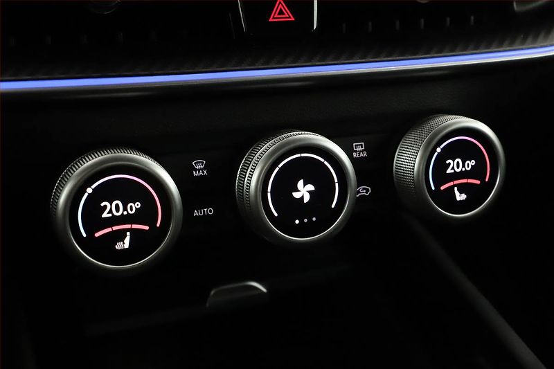 Škoda Superb (2025) 2.0 TDI, SPORTLINE, DPH - fotka 13 z 21