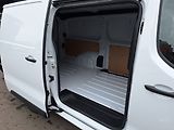 Peugeot Expert (2026) FG L3 2.2 BHDi 150k MAN6 - náhled 11