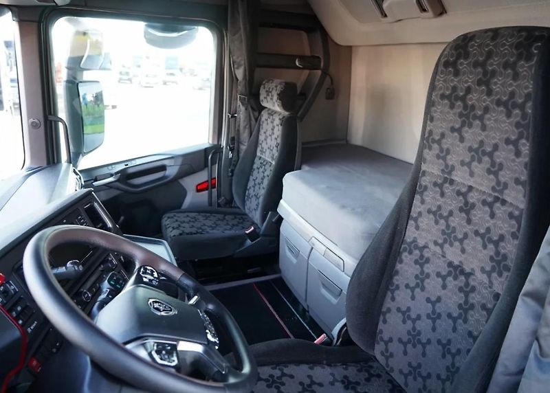Scania (2019) R730 6x4 tahač 180t EURO 6 - fotka 16 z 25