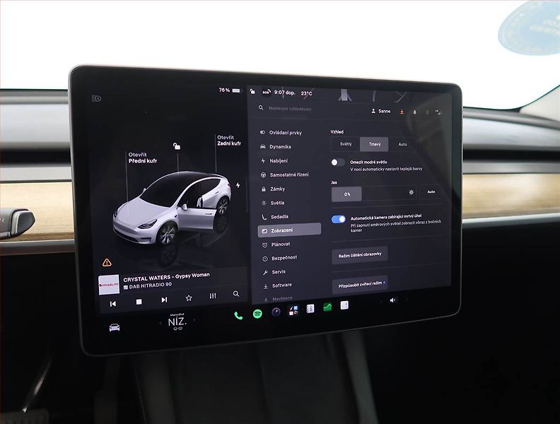 Tesla Model Y (2022) Long Range AWD 79kWh, SoH 93% - fotka 24 z 33