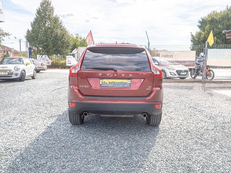Volvo XC60 (2009) T6 AWD SUMMUM - fotka 6 z 51