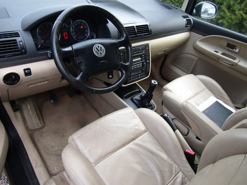 Volkswagen Sharan (2008) 2.8 V6  150kW  4MOTION BUSSINE - fotka 13 z 38