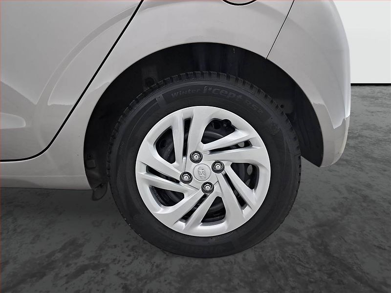 Hyundai i10 (2021) 1.0, Automat, Serv.kniha - fotka 15 z 15