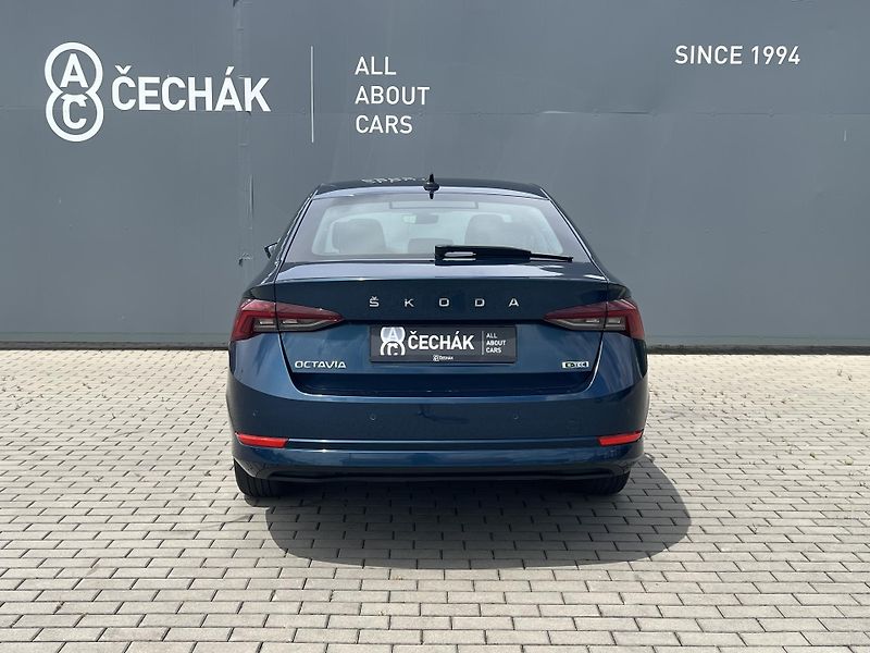 Škoda Octavia (2022) 1,5 TSi110kWSTYLEDSG REZERVACE - fotka 6 z 34